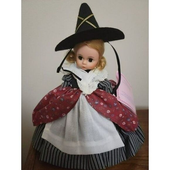 Madame Alexander Mother Goose Doll - Picture 1 of 7
